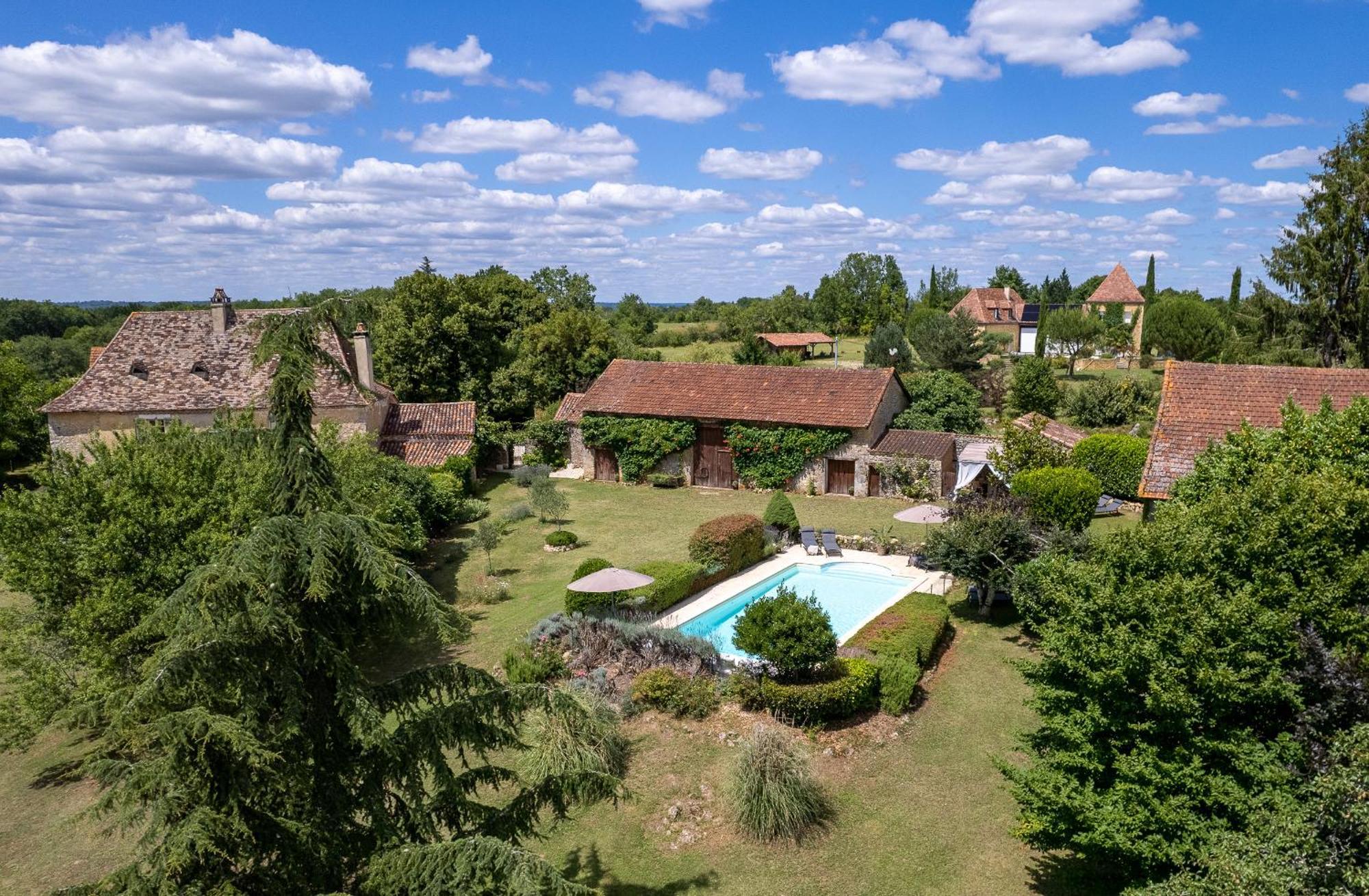 La Maison Louverie Pontours Exterior foto